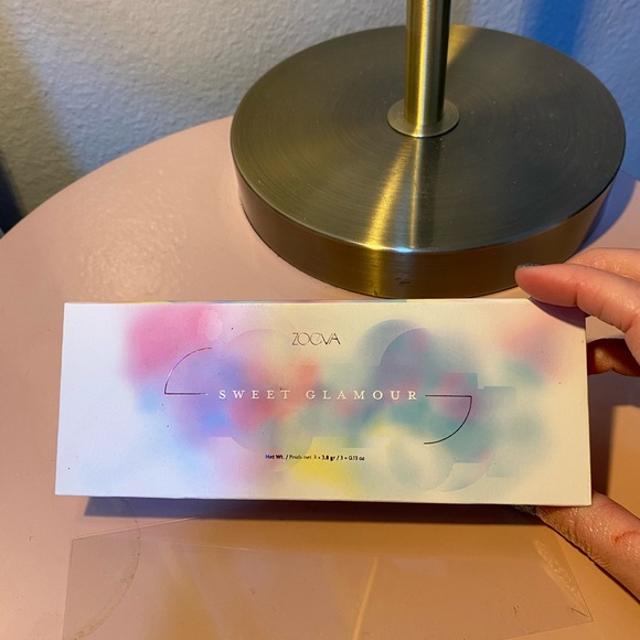 Zoova blush and highlight palette - Picture 3 of 3